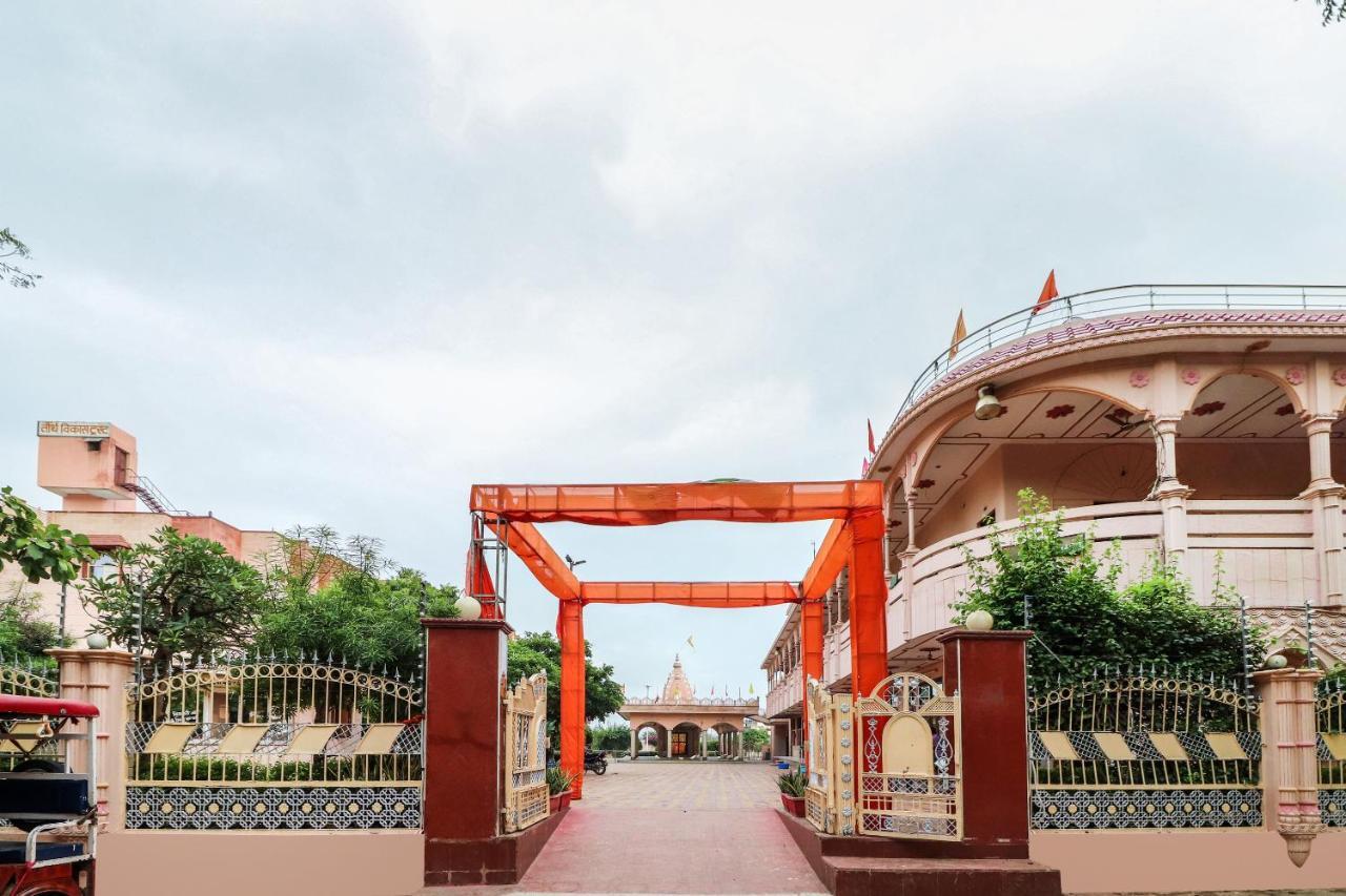 Spot On 60838 Shri Giriraj Dham Govardhan Exterior foto